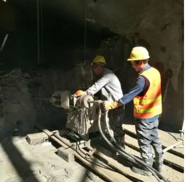 道真水下抗分散灌浆料特点 水下不分散注浆料介绍